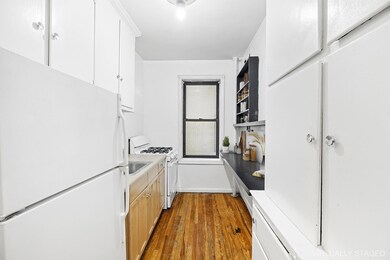 687 W 204th St unit 1-E, New York, NY 10034 - photo 3
