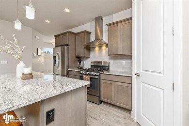 23-Kitchen 20201120-DW-1421