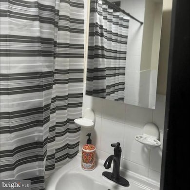 2442 S Philip St, Philadelphia, PA 19148 - photo 7