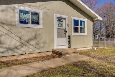 2621 E Atlantic St-19