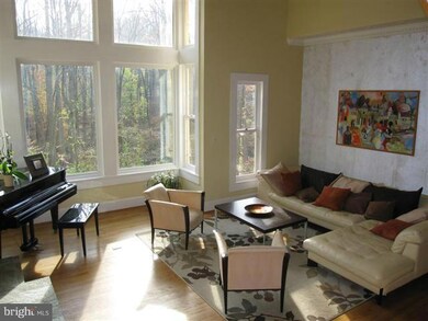 1125 Duchess Dr, McLean, VA 22102 - photo 5