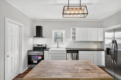 07-1209 1st St SW-7.jpg