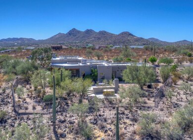 2.7 Acres of Privacy