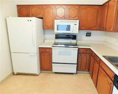 Eat-In Kitchen