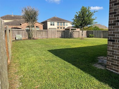 5906 Carnaby Ln, Rosenberg, TX 77471 - photo 3