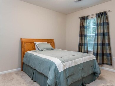 616 Appeldoorn Cir unit 616, Asheville, NC 28803 - photo 7