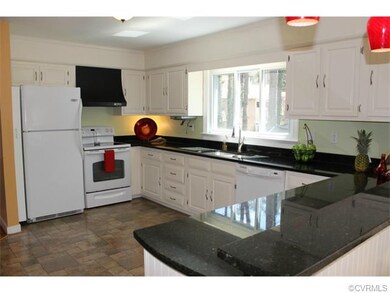 You will not run out of counter space in this kitc