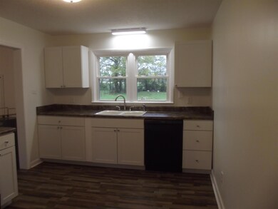 124 Walker St, Manchester, TN 37355 - photo 4