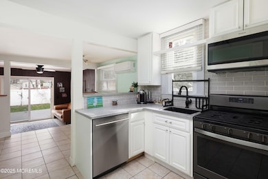 22 Carter Ave, North Middletown, NJ 07748 - photo 5