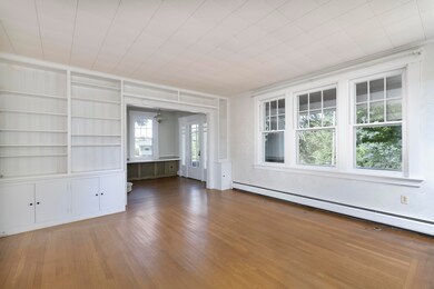 Broadview-Living Room