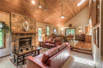 10817 W 50th St, Shawnee, KS 66203 - photo 4