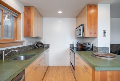 1010WPineSt104_INT_WEB-5