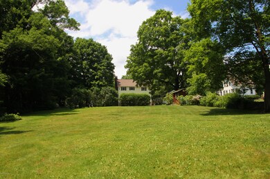 365 Round Hill Rd, Greenwich, CT 06831 - photo 3