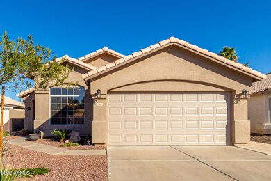 449 N Ocotillo