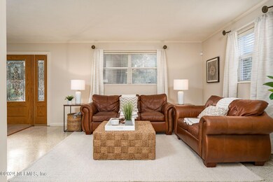 5105 Dian Wood Dr E, Jacksonville, FL 32210 - photo 5