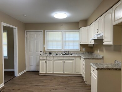 1415 10th Ave, Albany, GA 31707 - photo 6