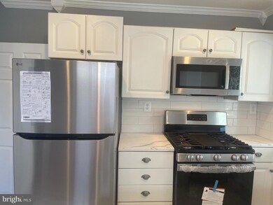 4445 Scotia Rd, Halethorpe, MD 21227 - photo 5