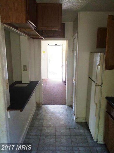 3930 Flowerton Rd, Baltimore, MD 21229 - photo 6