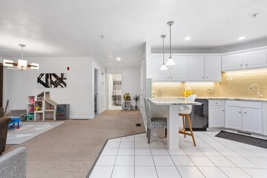 323 Regency Ln, Abington, MA 02351 - photo 6