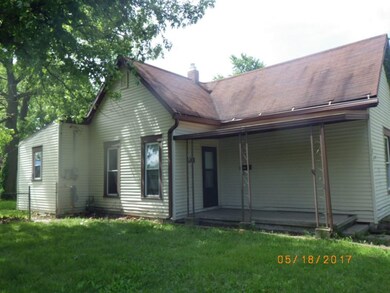1101 W Kilgore Ave, Muncie, IN 47305 - photo 2
