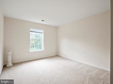 10012 Darnaway Ct, Bristow, VA 20136 - photo 5
