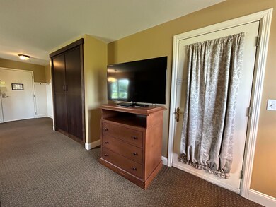 302 Qtr.1, 89 Grand Summit Way, Dover, VT 05356 - photo 7