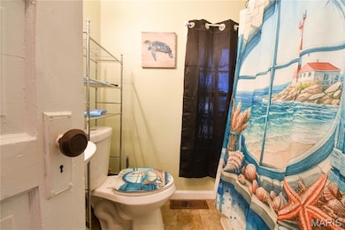 619 E Main St, Staunton, IL 62088 - photo 5