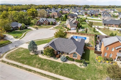 Cul-de-sac, Corner Lot in desirable HERITAGE PLACE!