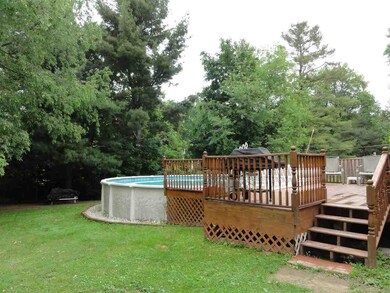 21 Chestnut Ct, Rensselaer, NY 12144 - photo 3