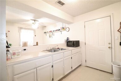 2806 Trey Dr, Edinburg, TX 78541 - photo 4