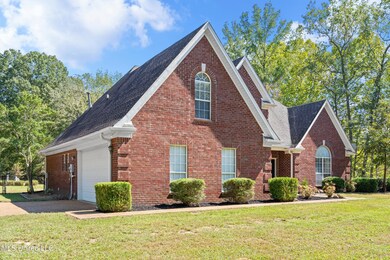 12200 Whispering Pines Dr, Olive Branch, MS 38654 - photo 3