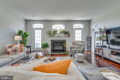 742 Collington Ct, Woodbridge, VA 22191 - photo 5