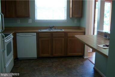 2866 Madeira Ct unit 19-4, Woodbridge, VA 22192 - photo 4