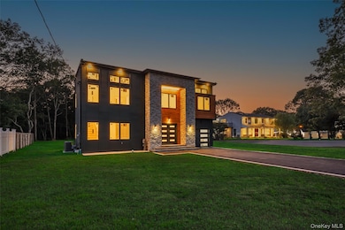 26 Tremont Ave, Patchogue, NY 11772 - photo 4