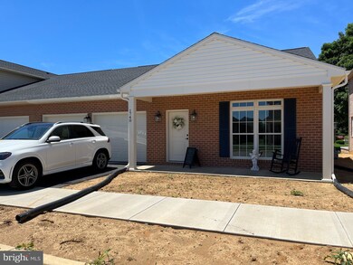 1740 Meridian Dr, Hagerstown, MD 21740 - photo 2