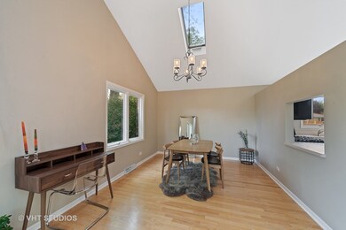 197 W Butterfield Rd, Elmhurst, IL 60126 - photo 6