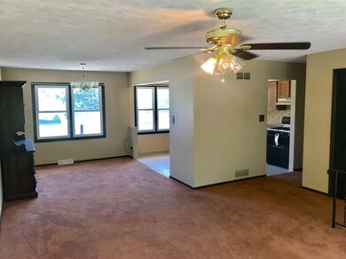 1113 Madison Ave, Dyer, IN 46311 - photo 2