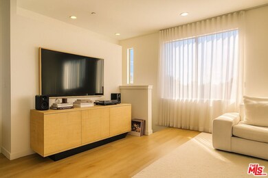 3286 N Canary Way, Los Angeles, CA 90065 - photo 5