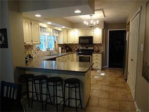 8 Mathew Dr, Johnston, RI 02919 - photo 6