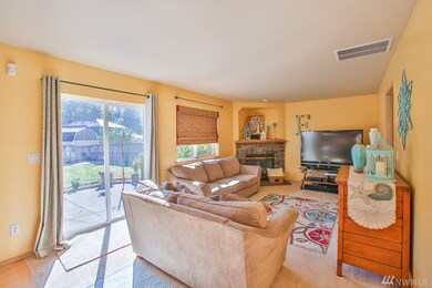 1220 Hansberry Ave NE, Orting, WA 98360 - photo 3