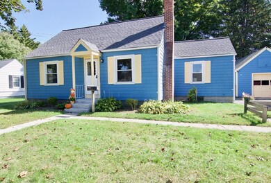 11 Winthrop St, Palmer, MA 01069 - photo 2