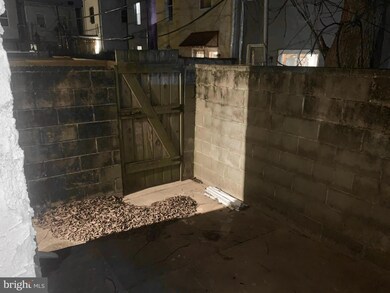 2237 Wilder St, Philadelphia, PA 19146 - photo 7