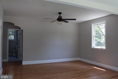 2115 Oak Rd, Sparrows Point, MD 21219 - photo 2
