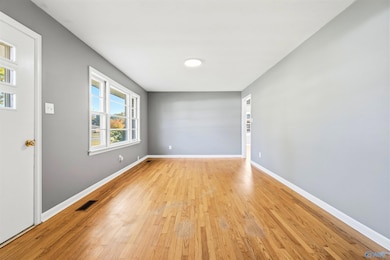 811 Peachtree St, Athens, AL 35611 - photo 4