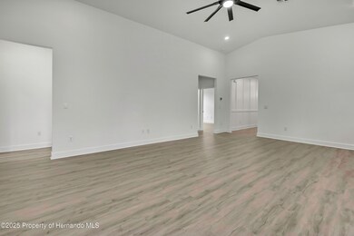 9739 Loretto Dr (6 of 49)