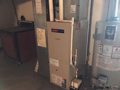 43 Wilkins Ave, Albany, NY 12205 - photo 6