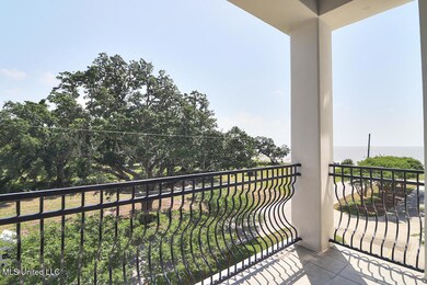 4Balcony
