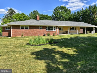 22721 Ridge Rd, Germantown, MD 20876 - photo 2