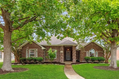 Cul De Sac Lot with Beautiful Curb Appeal!
