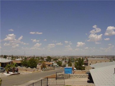 2530 Alabama St, El Paso, TX 79930 - photo 6
